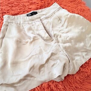 Zara Women's High Waist Cream Shorts